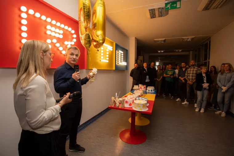 RTL Hrvatska obilježio 19. rođendan, palo i prigodno fotkanje, zaštitna lica spremno stala ispred aparata