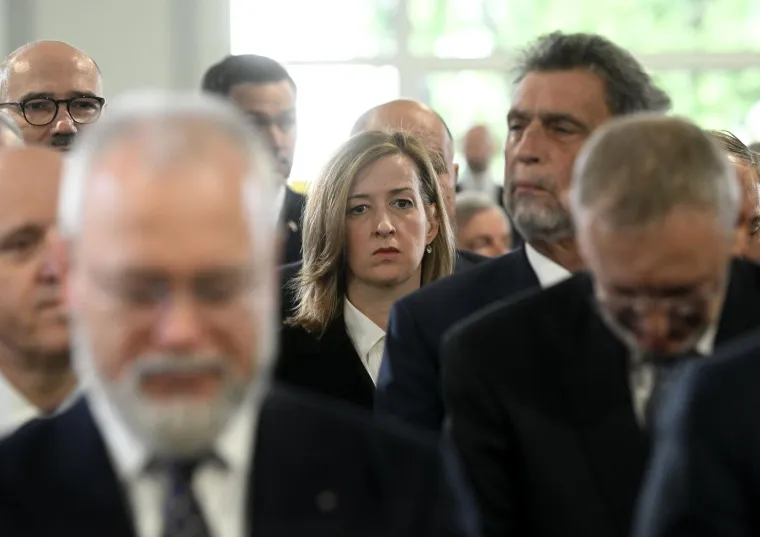 Kutleša preuzeo službu nadbiskupa: Na svečanom misnom slavlju pojavili se i brojni političari