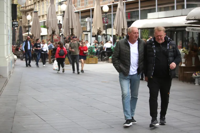 Na subotnjoj &scaron;pici osvanuo i legendarni hrvatski nogometa&scaron;: Pazite u kakvom su ga izdanju kamere snimile u centru Zagreba