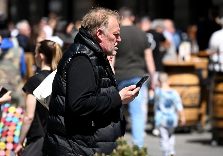 Na subotnjoj &scaron;pici osvanuo i legendarni hrvatski nogometa&scaron;: Pazite u kakvom su ga izdanju kamere snimile u centru Zagreba