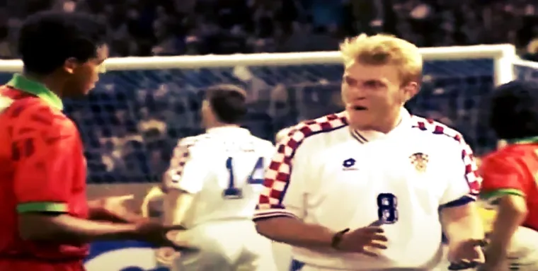 Na subotnjoj &scaron;pici osvanuo i legendarni hrvatski nogometa&scaron;: Pazite u kakvom su ga izdanju kamere snimile u centru Zagreba