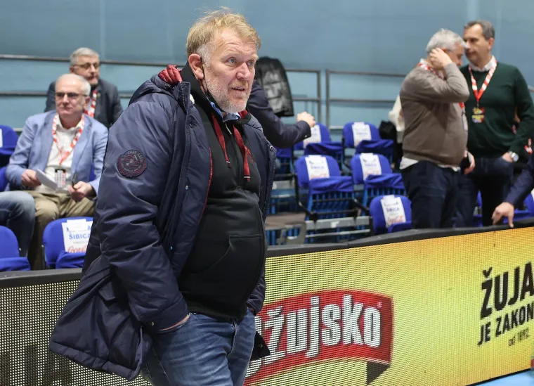 Na subotnjoj &scaron;pici osvanuo i legendarni hrvatski nogometa&scaron;: Pazite u kakvom su ga izdanju kamere snimile u centru Zagreba