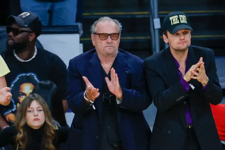 Nedavno je zabrinuo izgledom, a sada izašao u javnost prvi put nakon dugo vremena: Jack Nicholson izazvao ovacije u 87. godini