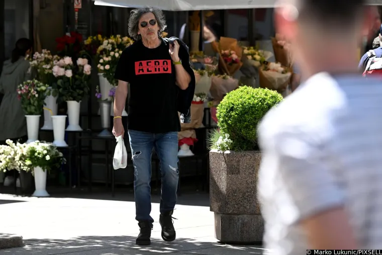 Uvijek originalna Sonja Kovač pro&scaron;etala &scaron;picom u nikad hrabrijem izdanju: Ovo se jo&scaron; nitko nije usudio odjenuti kod nas!