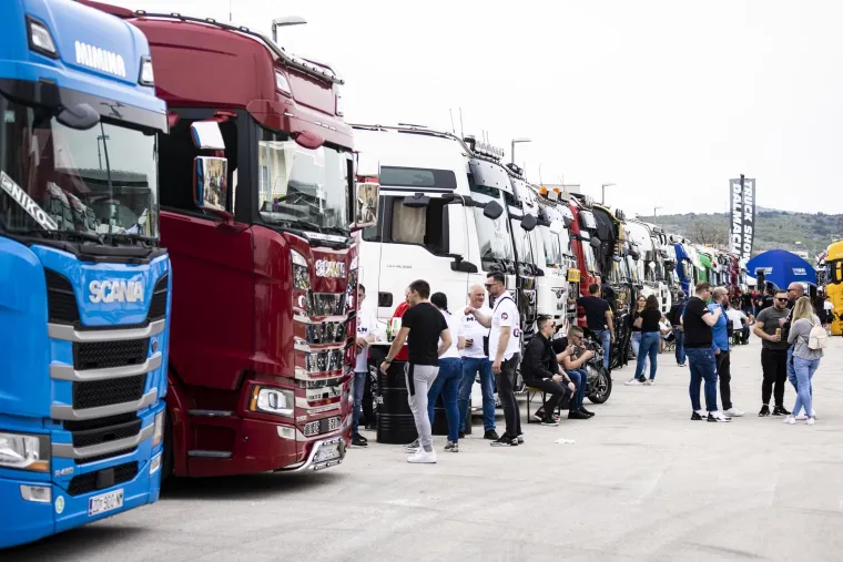 Kakve makine! Prvi Truck Show u Dugopolju kod Splita okupio prave zaljubljenike u kamione