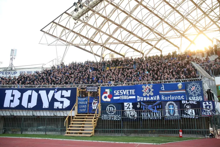 Dinamu je dovoljan i remi. Pogledajte kako izgledaju tribine na derbiju svih derbija u Splitu