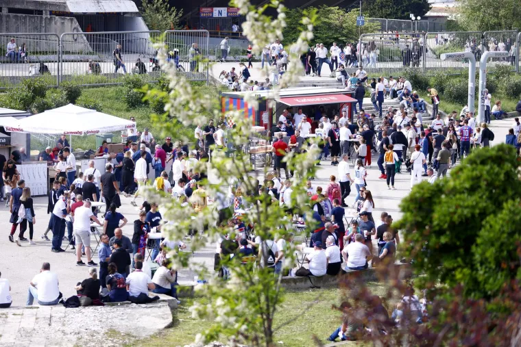 Dinamu je dovoljan i remi. Pogledajte kako izgledaju tribine na derbiju svih derbija u Splitu