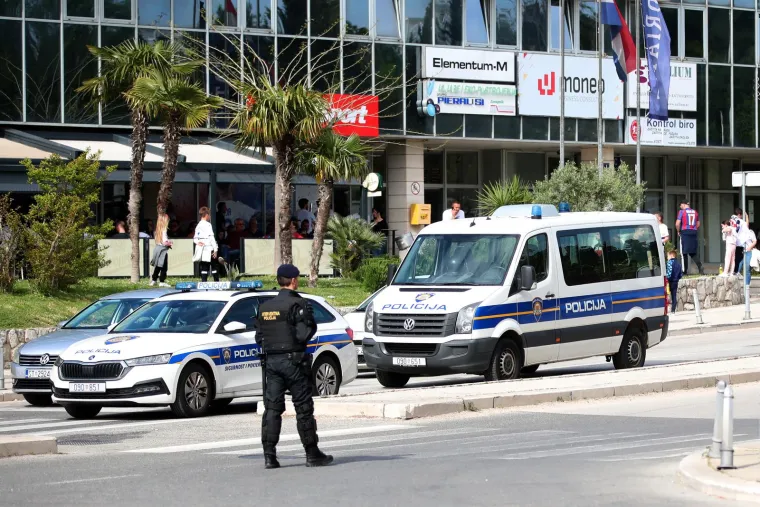 Dinamu je dovoljan i remi. Pogledajte kako izgledaju tribine na derbiju svih derbija u Splitu