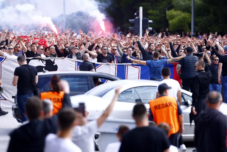 Dinamu je dovoljan i remi. Pogledajte kako izgledaju tribine na derbiju svih derbija u Splitu