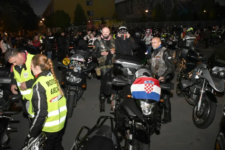 Tradicionalna prvomajska Budnica u Bjelovaru: Kolona od 1000 motorista protutnjala gradom