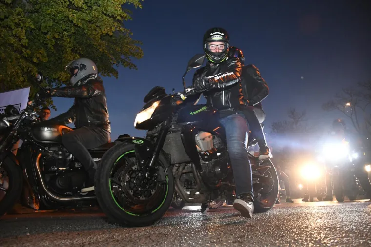 Tradicionalna prvomajska Budnica u Bjelovaru: Kolona od 1000 motorista protutnjala gradom