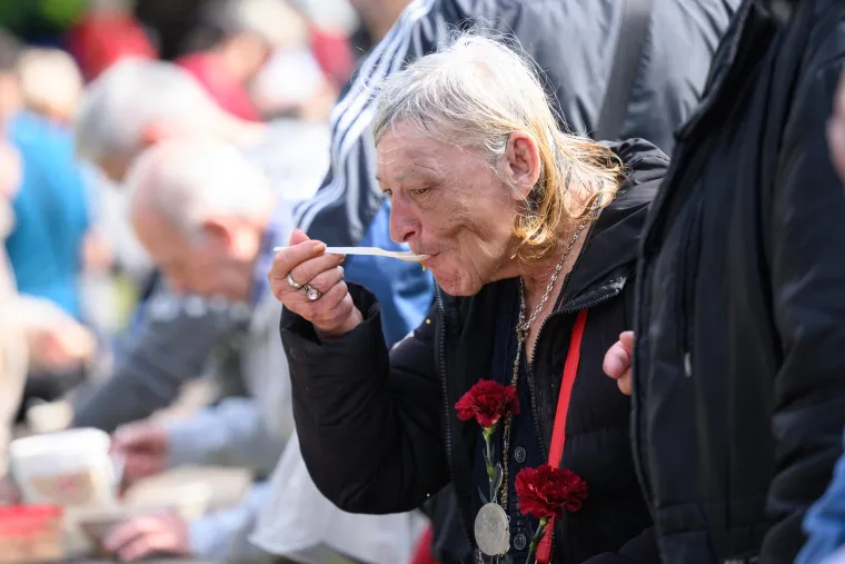 Zagrepčani navalili na grah u Maksimiru: Čeka se u redovima, a i &scaron;trukle su im prefine