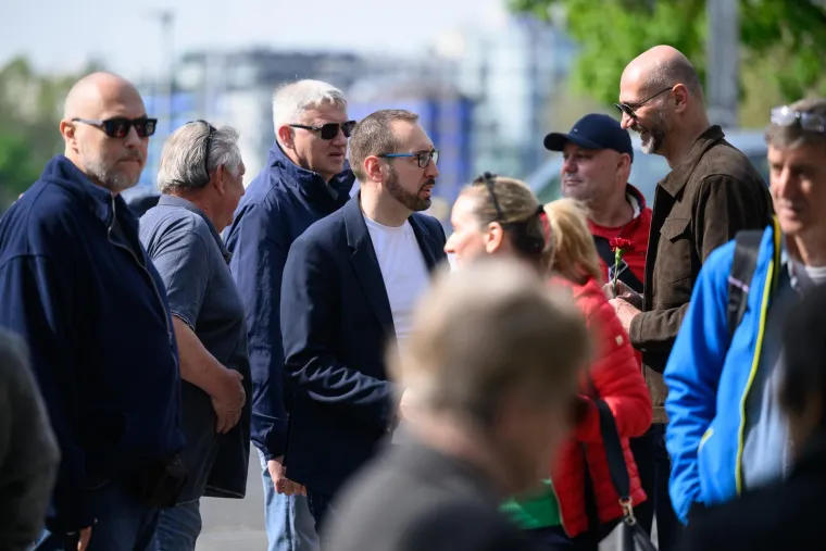 Zagrepčani navalili na grah u Maksimiru: Čeka se u redovima, a i &scaron;trukle su im prefine