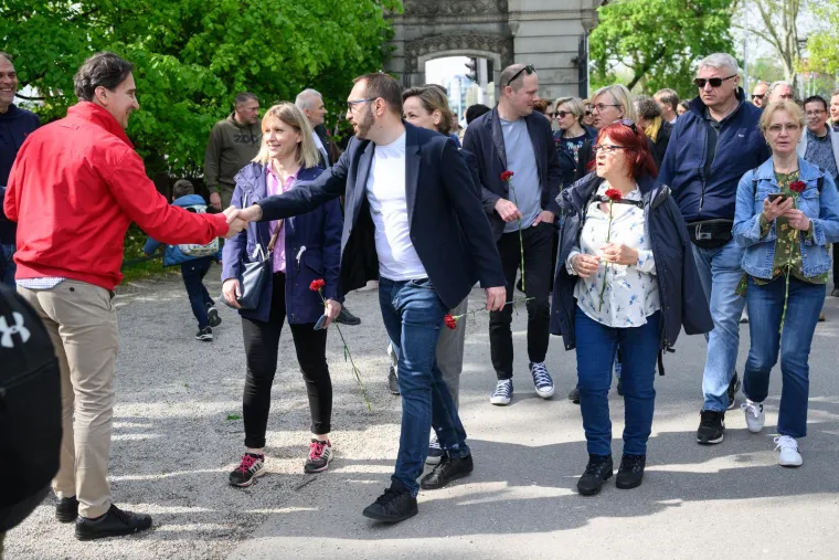 Zagrepčani navalili na grah u Maksimiru: Čeka se u redovima, a i &scaron;trukle su im prefine