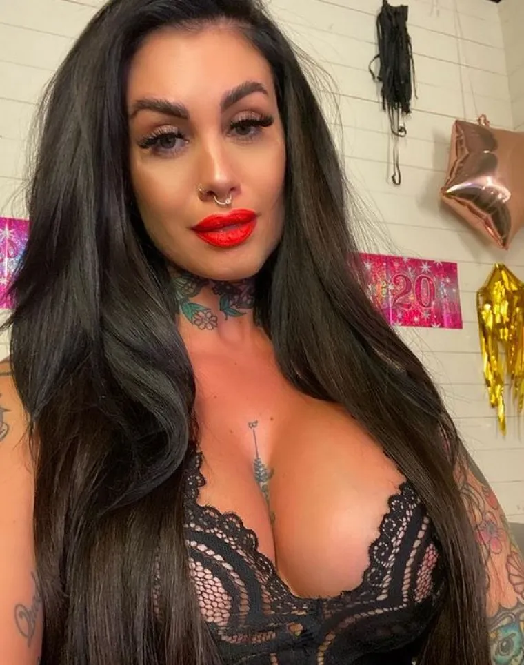 “Ne osjećam se kao da imam što skrivati i vjerujem u ovu industriju, da, što je više normalizirate i imate više samopouzdanja, to je više ljudi počinje prihvaćati.&quot;