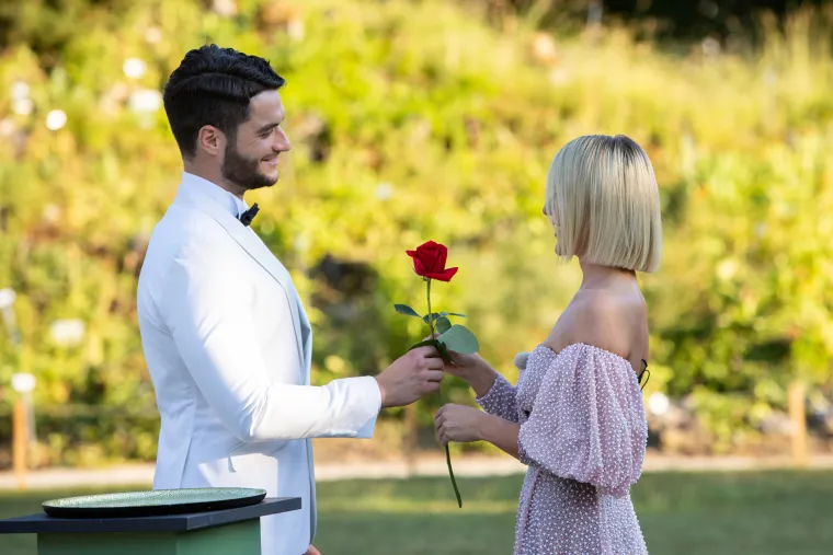 Stankica Stojanović povećala grudi, na operacijski stol legla u &scaron;tiklama: 'Za one koji brinu. Dobro je pro&scaron;lo'