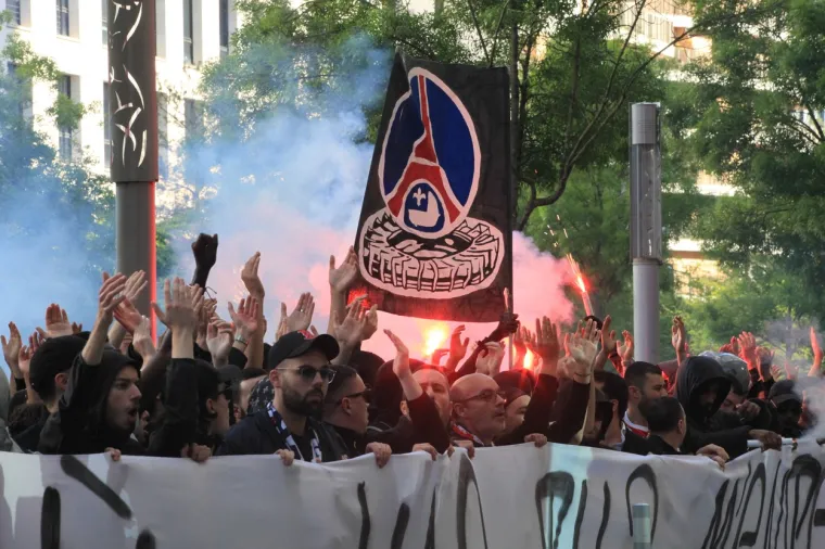 Ugledali se na Bad Blue Boyse; Poznatim navijačima dosta plaćenika: 'Ajmo, mar&scaron; odavde'