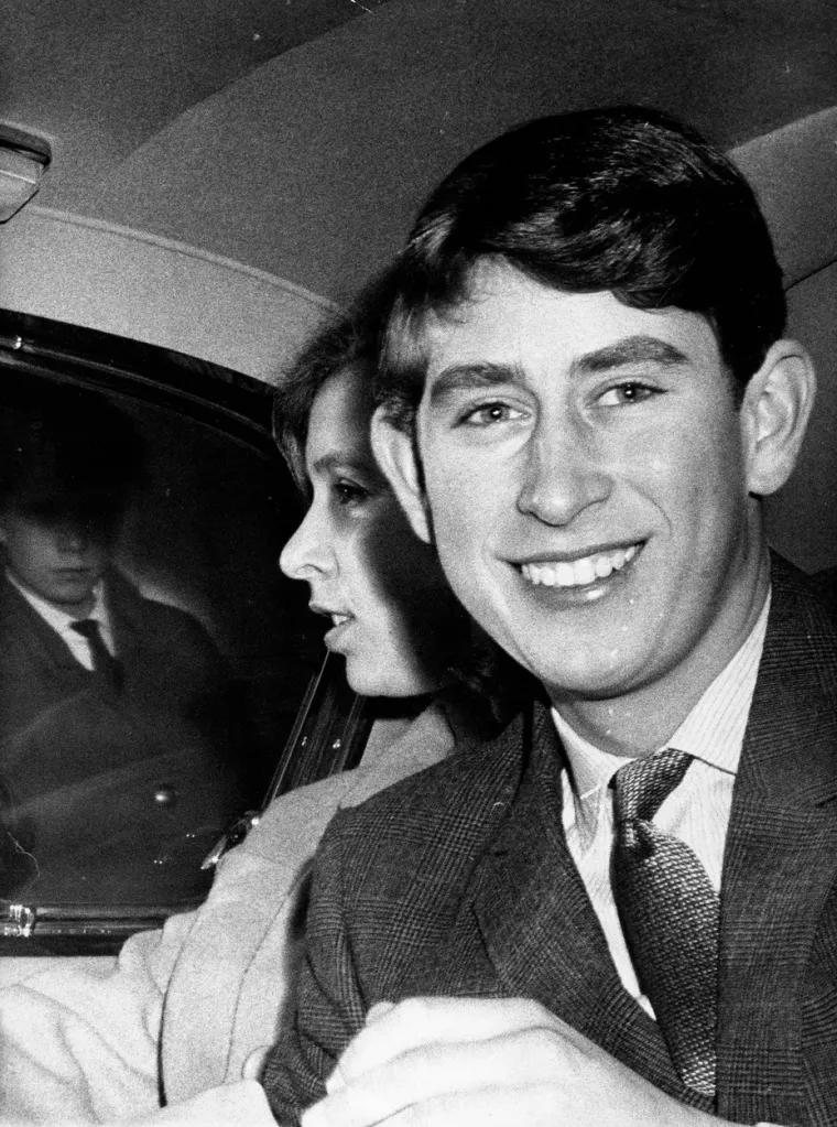 Dok skoro cijeli svijet nestrpljivo i&scaron;čekuje krunidbu, pogledajte rijetke fotke iz Charlesovih dječačkih i mladenačkih dana