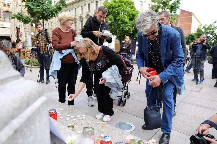 Otkriveno stanje ozlijeđenih u hororu u Beogradu, dječak je na respiratoru: Zagrepčani upalili svijeće za žrtve