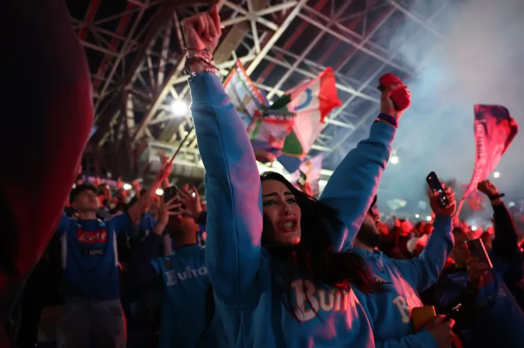 Napoli osigurao titulu prvaka i poslao navijače u ekstazu, 'zapalili' su grad