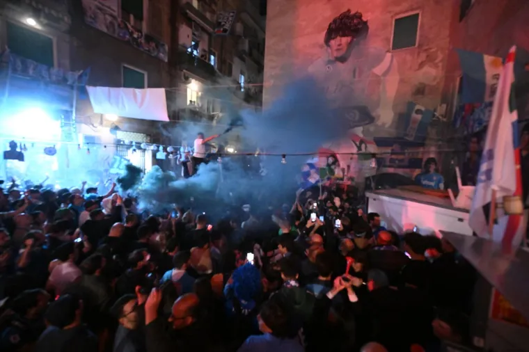 Napoli osigurao titulu prvaka i poslao navijače u ekstazu, 'zapalili' su grad