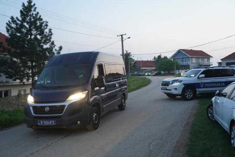 Više od 600 specijalaca tragalo za 21-godišnjim masovnim ubojicom iz Mladenovca