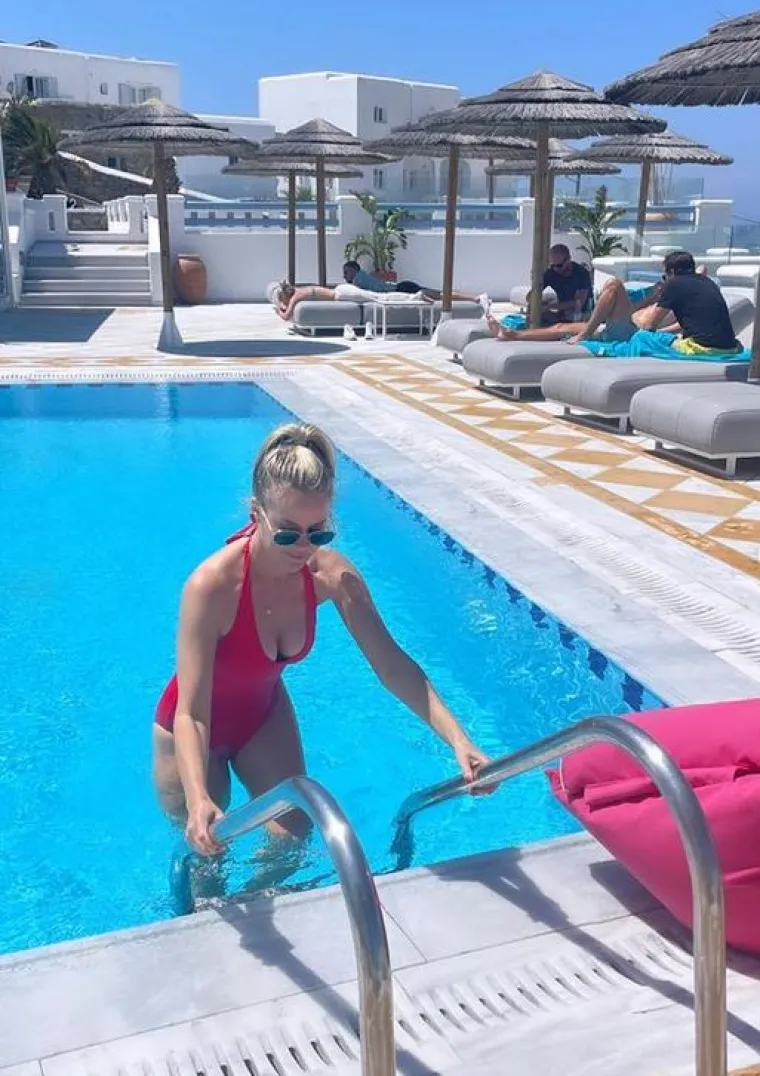 Postoji mnogo stvari koje možete učiniti kako biste ispunili svoje vrijeme i učinili svoj život ispunjenim. Jana je predložila da se čak možete počastiti i nekim beauty tretmanom, ne morate smršavjeti, ići u teretanu, već samo učiniti nešto da se osjećate dobro u svojoj koži. 