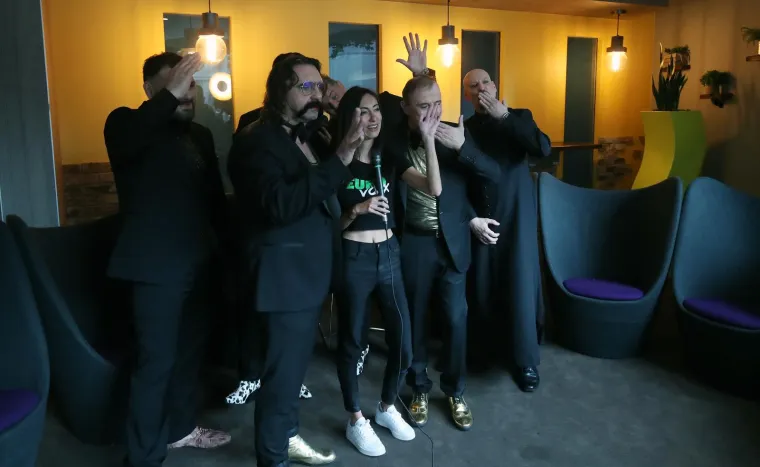 Let 3 u svom stilu odradio pripreme za Eurosong: Prlja i Mrle ukrali svu pozornost tijekom intervjua