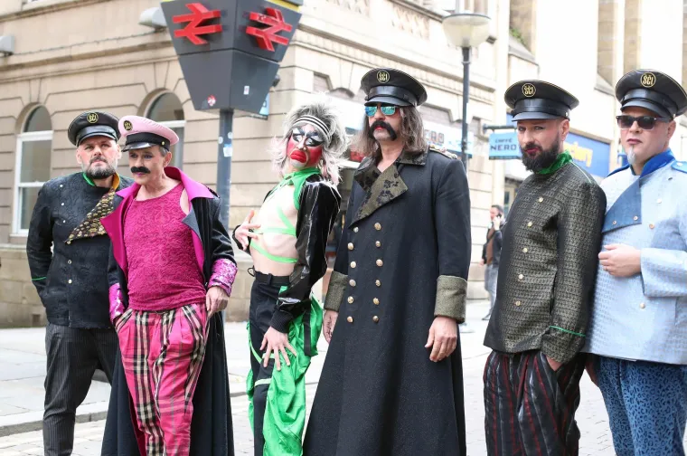 Prepoznajete li ove na&scaron;e face? Svi su se okretali za njima i željeli fotografirati, a na kraju se dogodilo i ne&scaron;to neočekivano