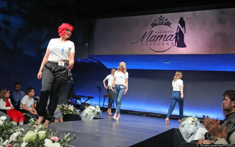 Izabrana Najljep&scaron;a Mama Hrvatske! Za tu laskavu titulu borilo se 16 prelijepih dama