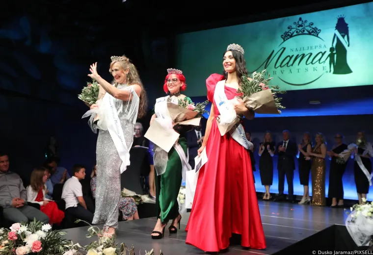 Izabrana Najljep&scaron;a Mama Hrvatske! Za tu laskavu titulu borilo se 16 prelijepih dama