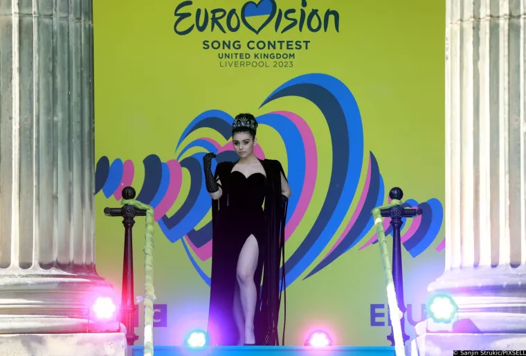 Svi su zanijemili kad se Let 3 pojavio na otvaranju Eurosonga: Takav outfit sigurno nitko nije očekivao