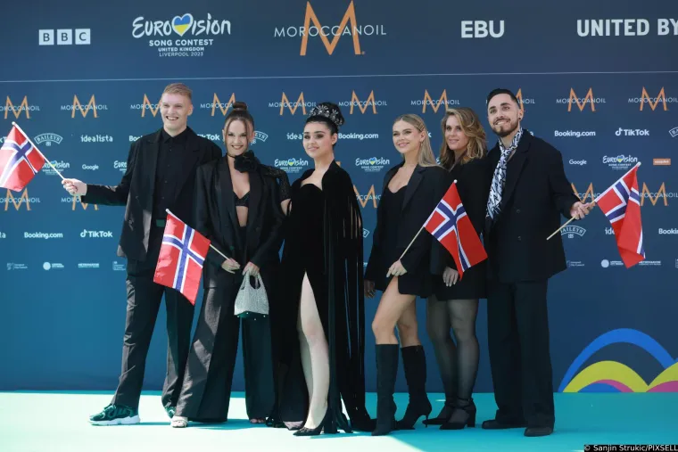 Svi su zanijemili kad se Let 3 pojavio na otvaranju Eurosonga: Takav outfit sigurno nitko nije očekivao