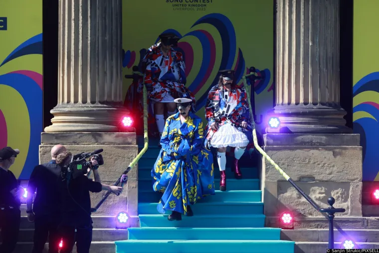 Svi su zanijemili kad se Let 3 pojavio na otvaranju Eurosonga: Takav outfit sigurno nitko nije očekivao