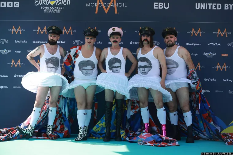 Svi su zanijemili kad se Let 3 pojavio na otvaranju Eurosonga: Takav outfit sigurno nitko nije očekivao