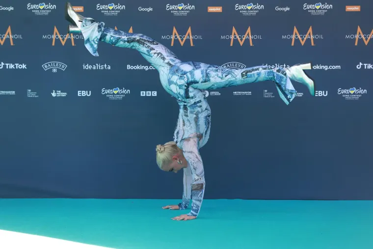 &Scaron;ljokice, kič, boje i ludilo: Pogledajte otvorenje Eurosonga. Let 3 ni ovaj put nije razočarao svojom pojavom