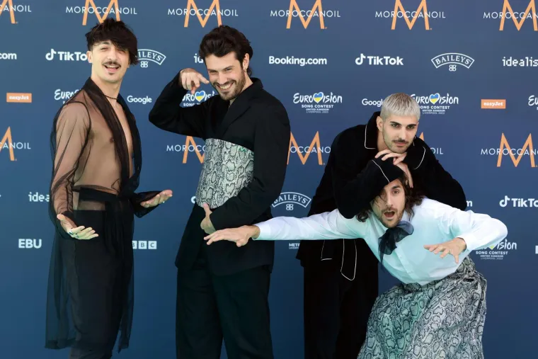 &Scaron;ljokice, kič, boje i ludilo: Pogledajte otvorenje Eurosonga. Let 3 ni ovaj put nije razočarao svojom pojavom