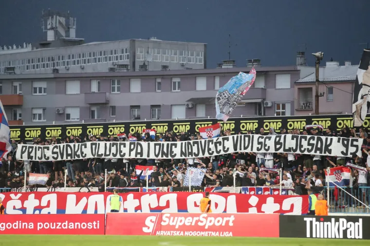 I to se dogodilo: Torcida usred Zagreba dobila pljesak cijelog stadiona zbog transparenta koji su istaknuli