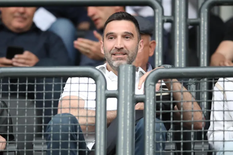 I to se dogodilo: Torcida usred Zagreba dobila pljesak cijelog stadiona zbog transparenta koji su istaknuli