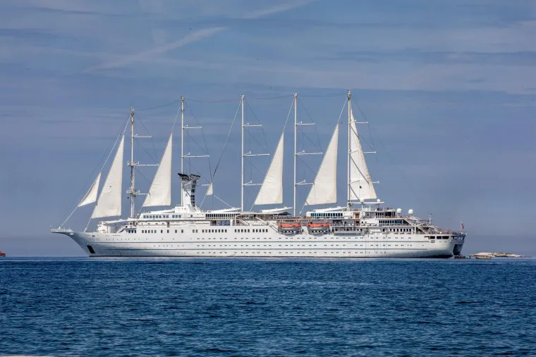 Kakav prizor! Jedna od najromantičnijih i najvećih jedrilica na svijetu uplovila na obale Rovinja