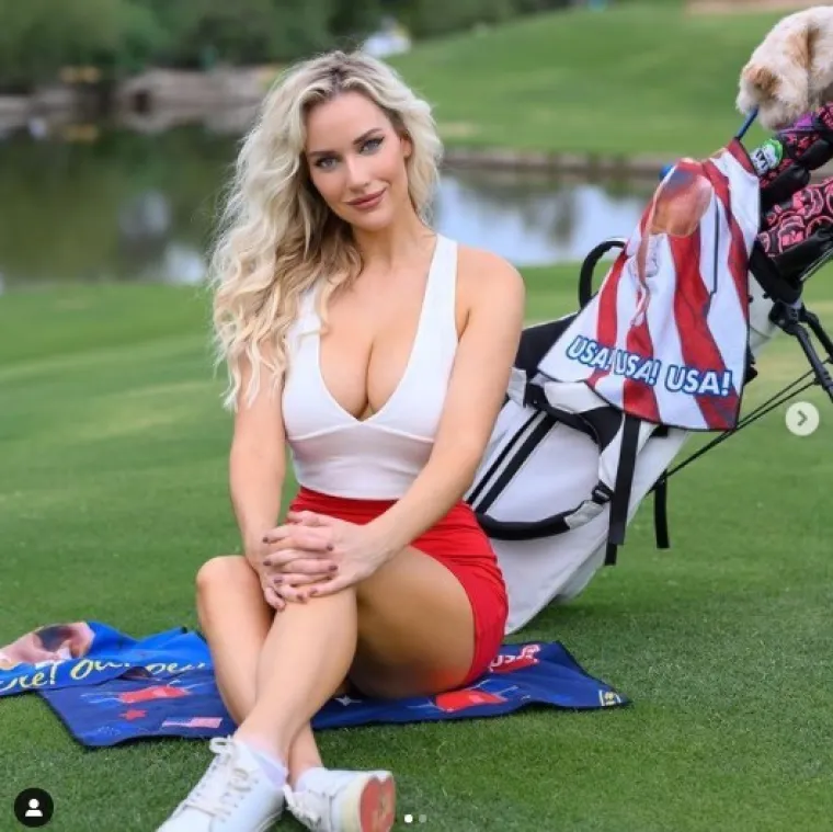 Napokon je svima javno pokazala kako se to radi s ogromnim grudima: A tek kada se zadignuo &scaron;os i otkrio previ&scaron;e