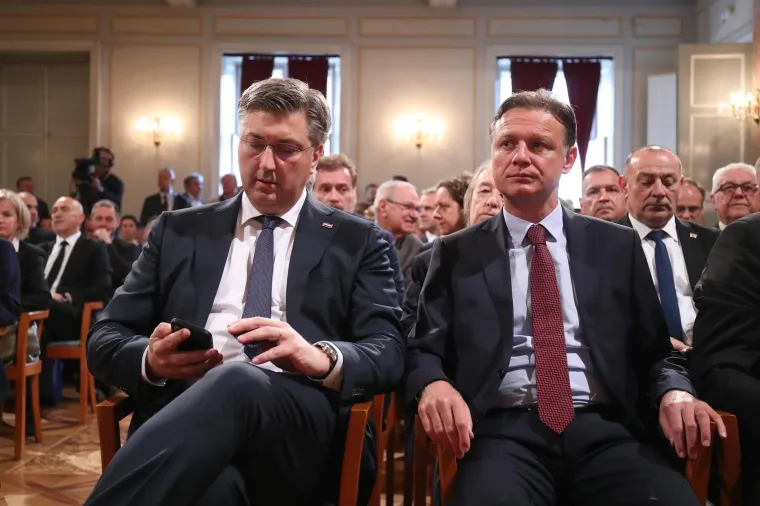 U povodu smrti Nikice Valentića, biv&scaron;eg predsjednika Vlade Republike Hrvatske, u ponedjeljak, 8. svibnja 2023., s početkom u 11 sati, u Preporodnoj dvorani (Narodni dom, Opatička 18), održala se komemoracija na kojoj su sudjelovali predsjednik Sabora Gordan Jandroković, predsjednik Vlade Andrej Plenković i članovi Vlade. Na komemoraciji se pojavio i Ivica Todorić