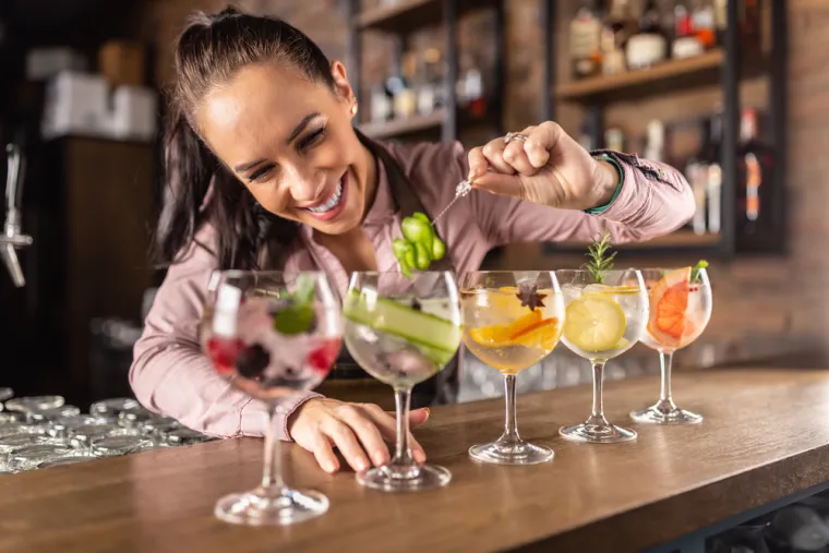 Stomatolog upozorava na dva alkoholna pića pogubna za zube: Ove navike mogu vam drastično narušiti izgled lica
