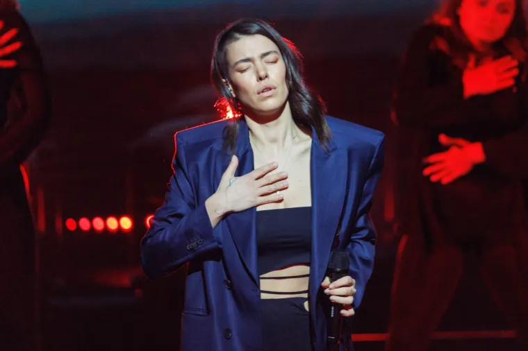 Velika petorka: Nijemci ipak ulaze izravno u finale, kao i Velika Britanija, Francuska, Italija i Španjolska. Te zemlje ne moraju prolaziti kroz kvalifikacije, jer redovito brinu o najvećem broju gledatelja i najviše uplaćuju u eurovizijski fond. U finale se izravno plasirala i prošlogodišnja pobjednica Ukrajina.