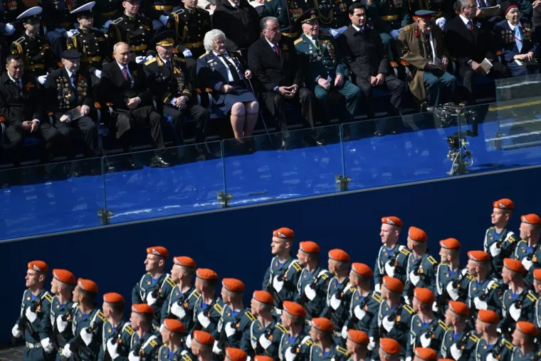 Redovi vojnika, tenkovi, oklopna vojna vozila. Ovako je izgledao Dan pobjede u Rusiji