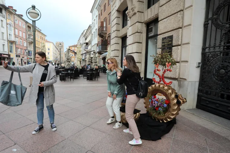 Riječani na originalan način iskazali podršku Letu 3: Pogledajte što je osvanulo ispred same Gradske uprave