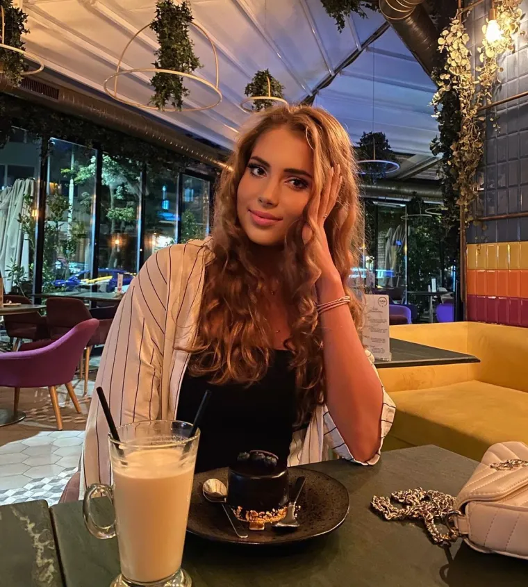 Svestrana plivačka senzacija studira psihologiju: Zbog provokativne fotke u kostimu svi se pitaju kakav to film snima