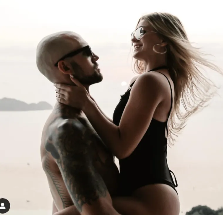 Opasna Mia bavi se jednim od najbrutalnijih sportova: Ljepotom vas hipnotizira, a high kickom &scaron;alje u bolnicu