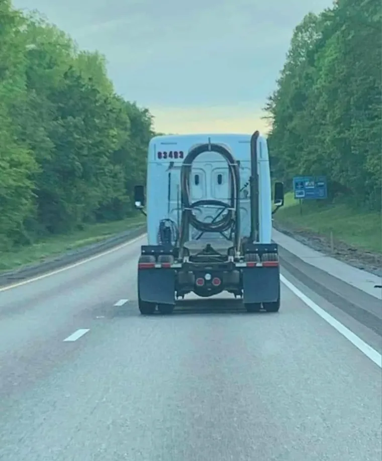 Progoni li vas osjećaj da vas odnekud stalno promatraju? Bojimo se da ove fotografije neće olak&scaron;ati situaciju