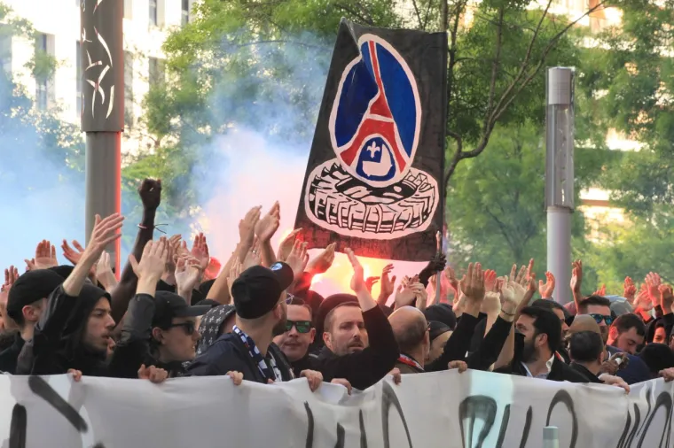 Najže&scaron;ći navijači PSG-a kreću u žestoku borbu protiv klupske vrhu&scaron;ke po uzoru na Bad Blue Boyse: 'To je jedino rje&scaron;enje'